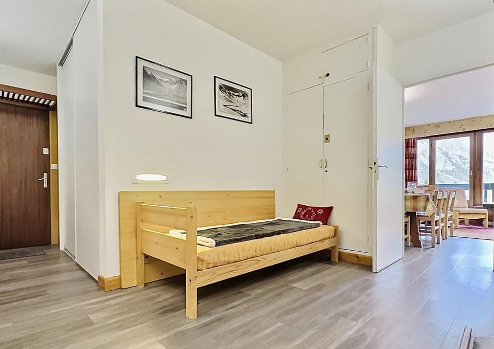 Résidence Le Bec Rouge - Appartement 3 pièces 8 personnes à Tignes ski aux pieds et proche des commerces dans le quartier du Lac. Grand espace de vie, cu MAE-2001 Apartment in Tignes