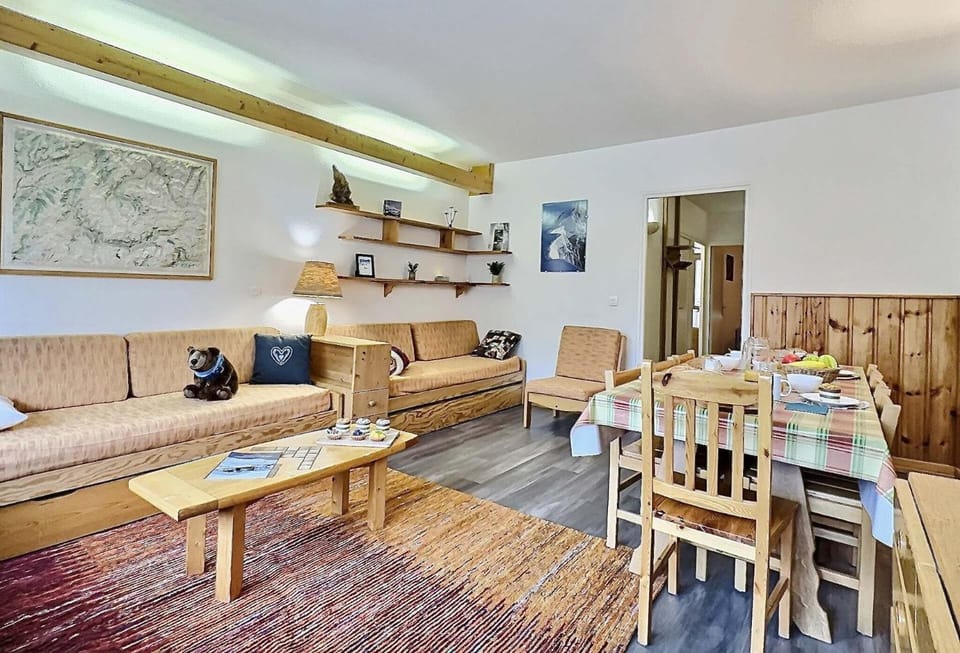 Résidence Le Bec Rouge - Appartement 3 pièces 8 personnes à Tignes ski aux pieds et proche des commerces dans le quartier du Lac. Grand espace de vie, cu MAE-2001 Apartment in Tignes