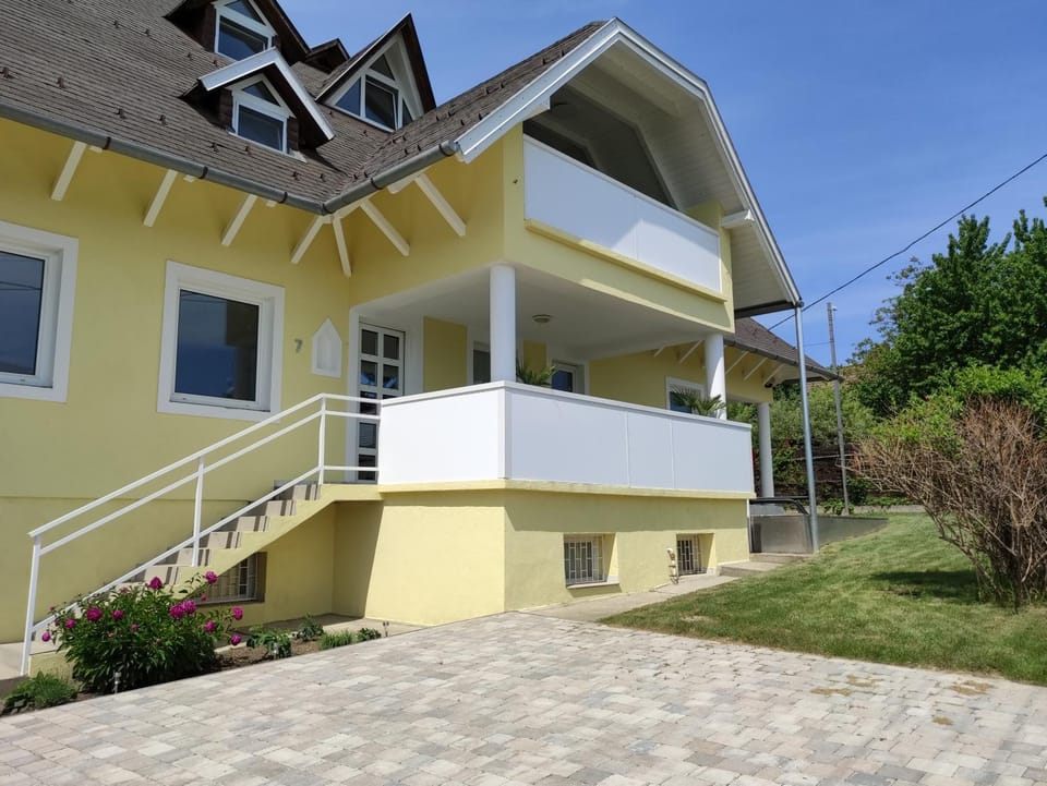 Property building, Garden