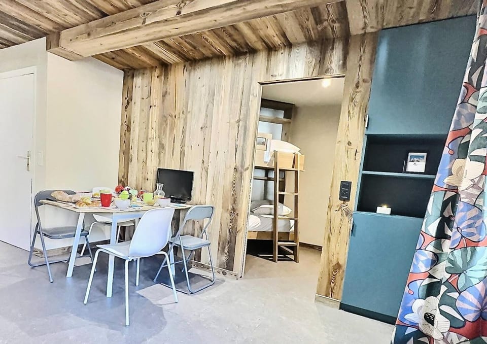 Résidence Le Rosset - Studio 4 personnes à Tignes proche des commerces, des pistes et de l'agence CIS dans le quartier du Rosset.Grand studio de 28m², MAE-2111 Apartment in Tignes