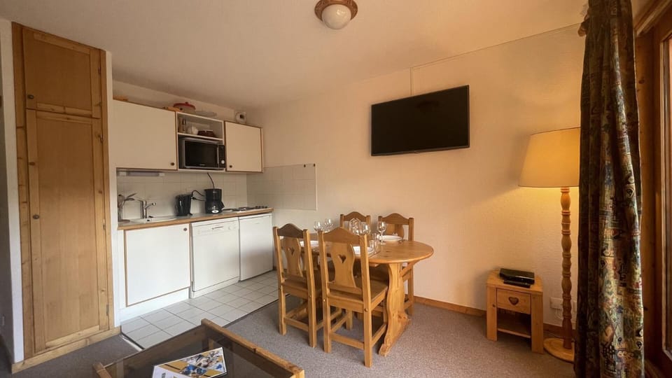 Résidence Le Cristal - Appartement 2 pièces 4 personnes situé à Méribel centre avec piscine extérieure et proche des commerces MAE-2134 Apartment in Les Allues
