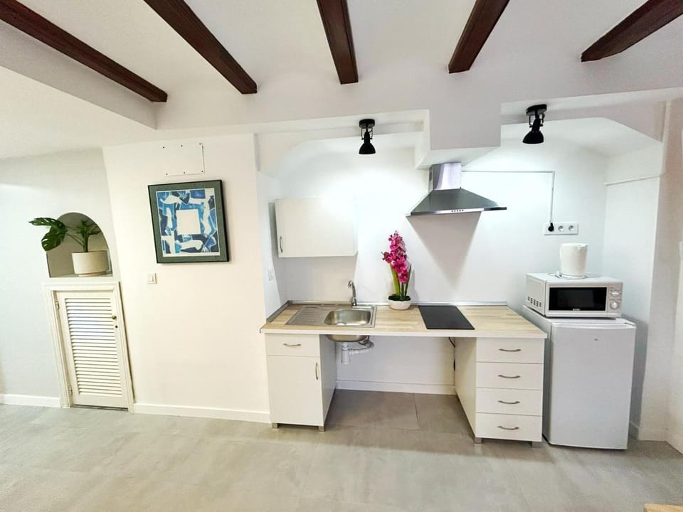 Residencial Art Brut Hostel in Castellón de la Plana
