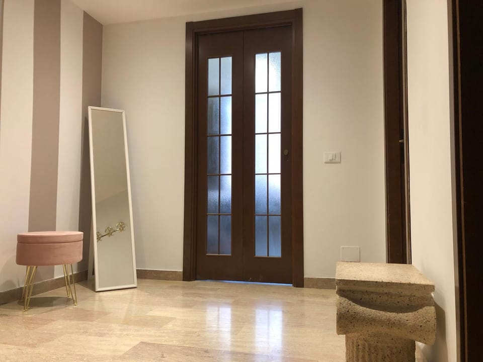 Ampio bilocale a Milano Apartment in Milan