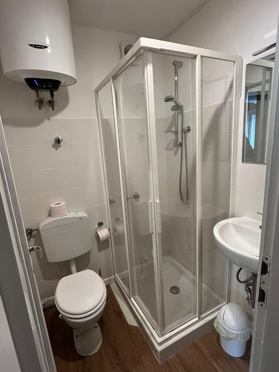 Shower, Toilet, Bathroom