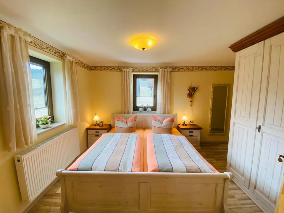 Bed, Bedroom