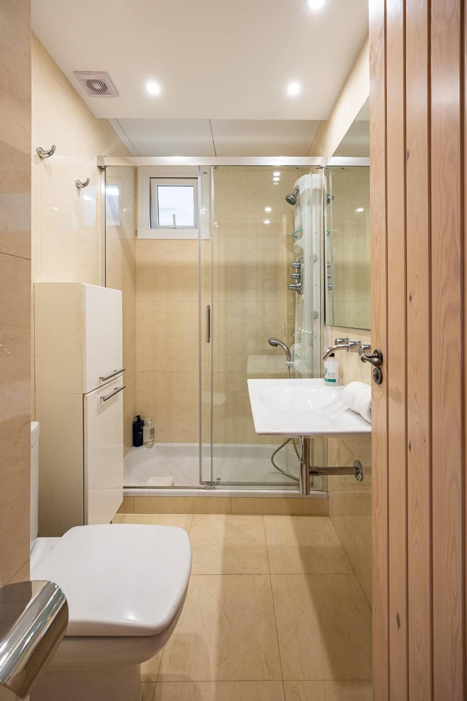 Charming 2br In Trendy Gracia Apartment in Barcelona
