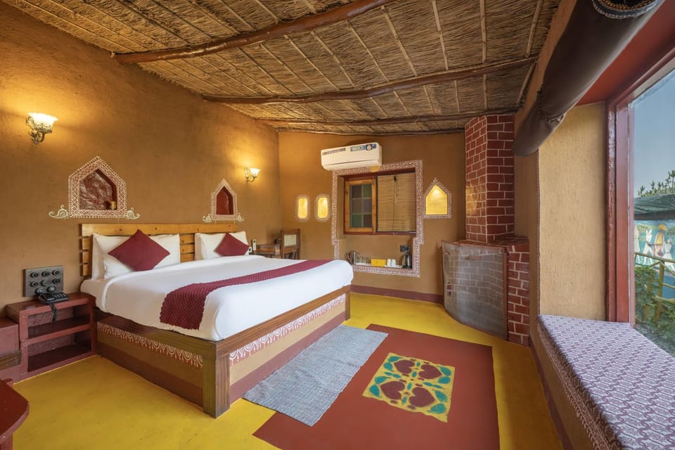 Bed, Photo of the whole room, Bedroom, air conditioner