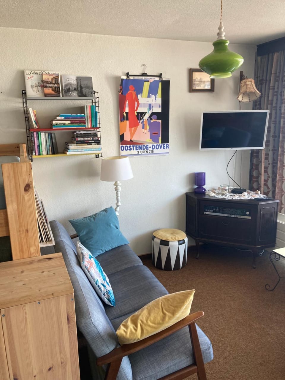 TINY APT w/ balcony and SEAVIEW, even out of your bed ! Apartment in Ostend