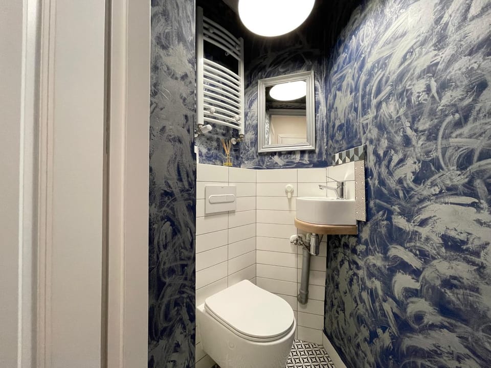 Toilet, Bathroom