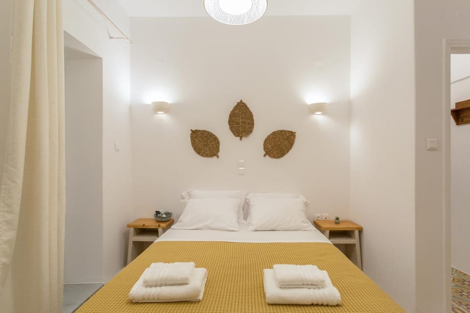 Satsi’s Cozy Casa-2 min from the beach&town House in Paros