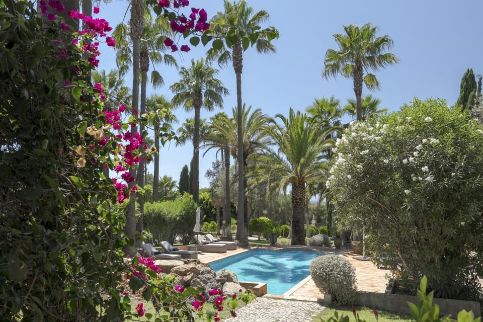 Villa Oasis by CadenzaLux Villa in Loulé