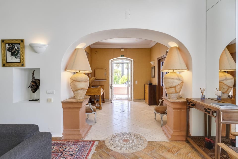 Villa Oasis by CadenzaLux Villa in Loulé