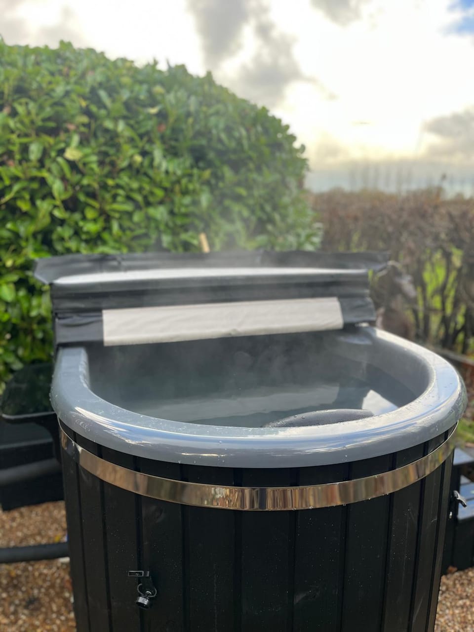 Day, Hot Tub