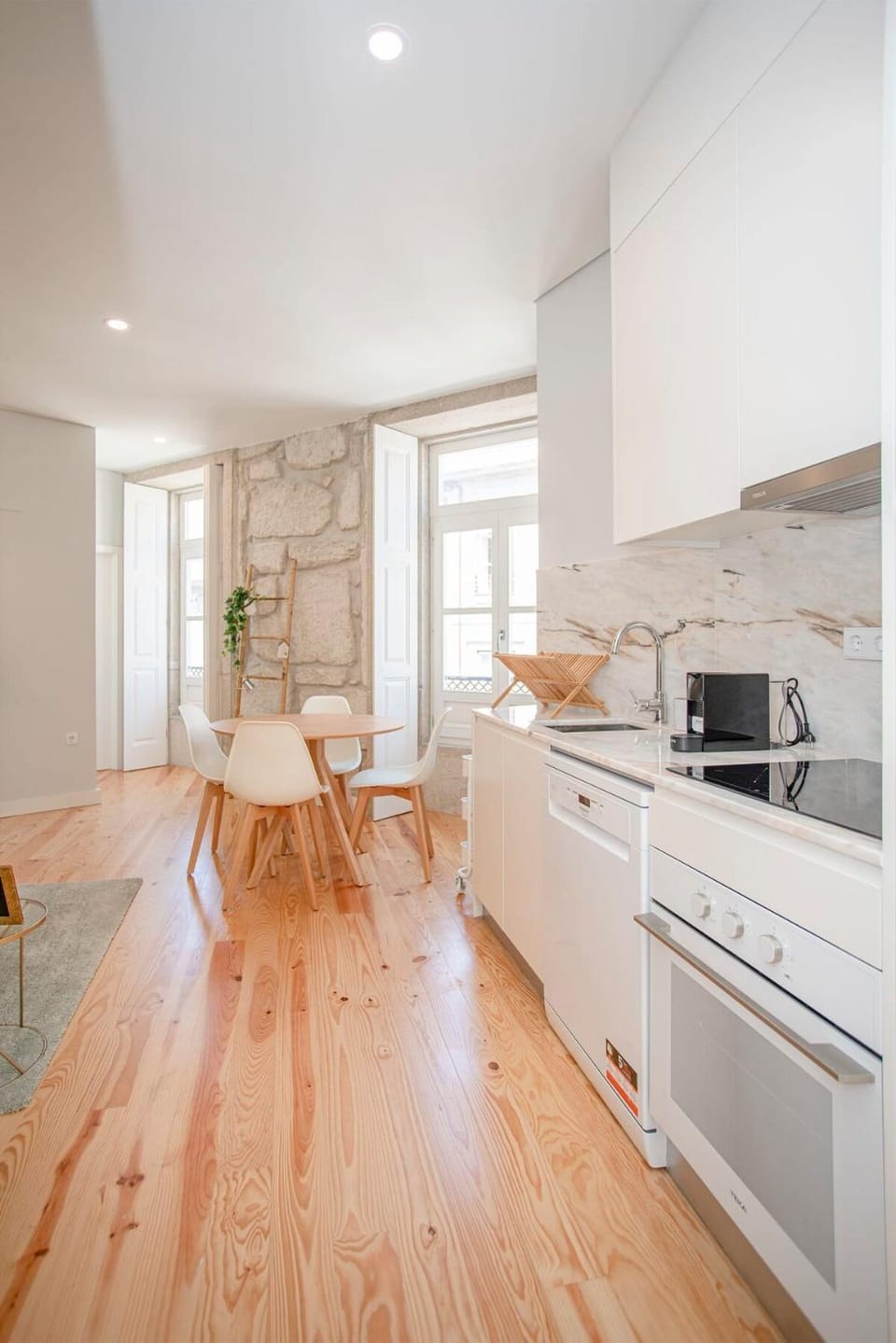 Liiiving in Porto - Aliados Stone Apartment Apartment in Porto