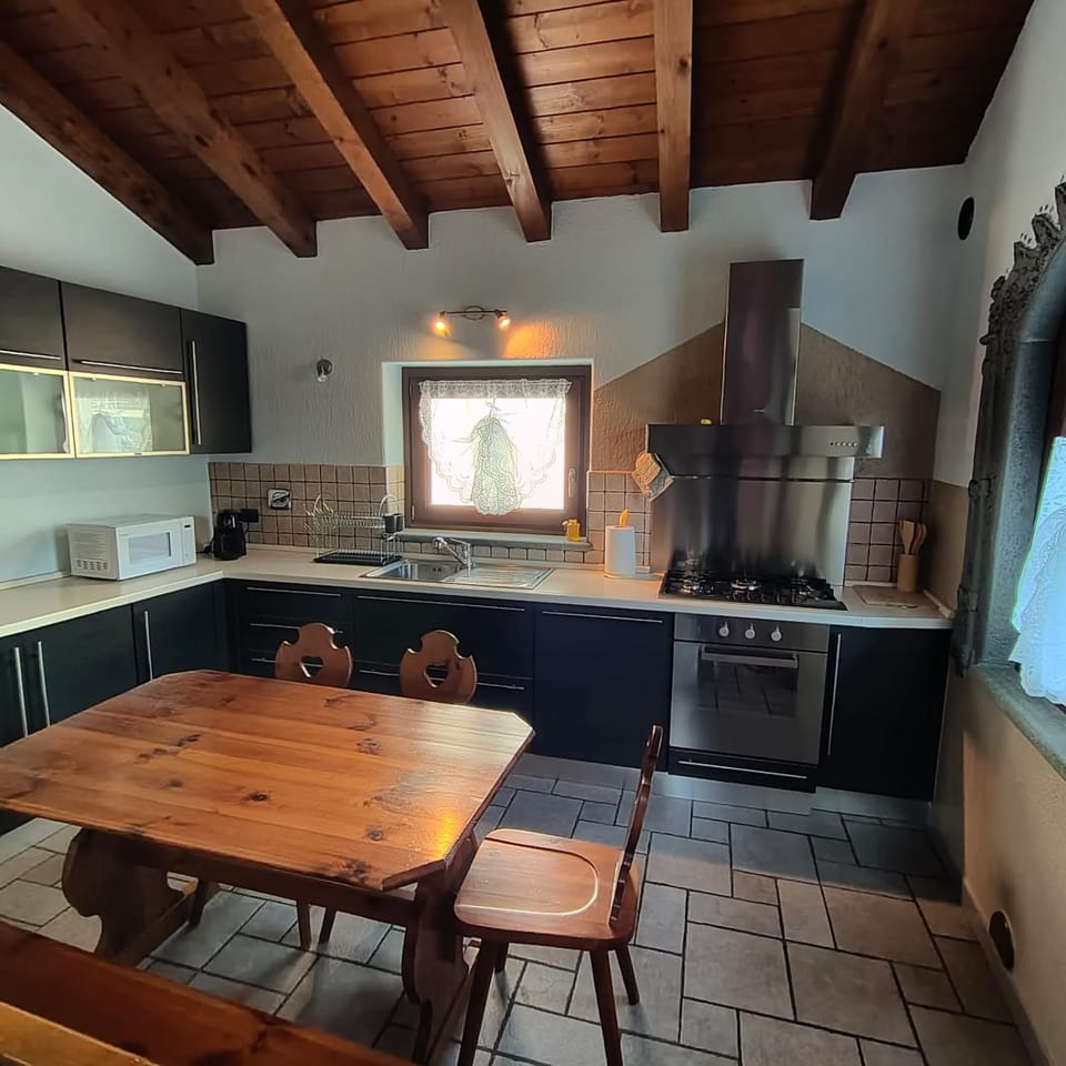 La Maison Lillà House in Aosta Valley, Italy