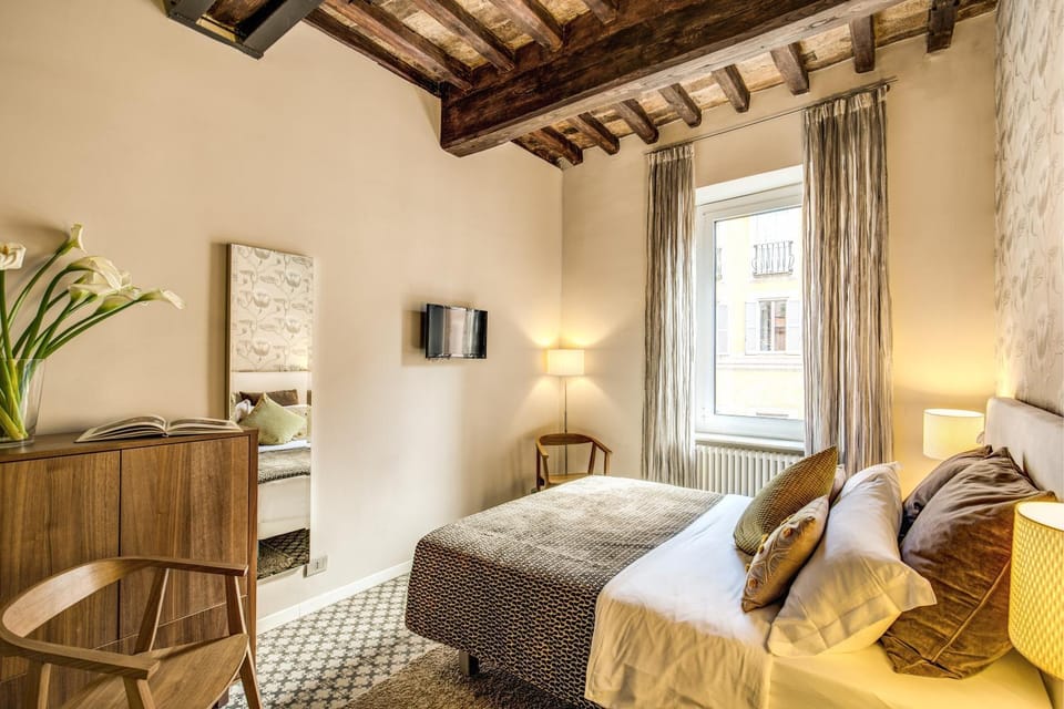 Bed, View (from property/room), Photo of the whole room, Bedroom