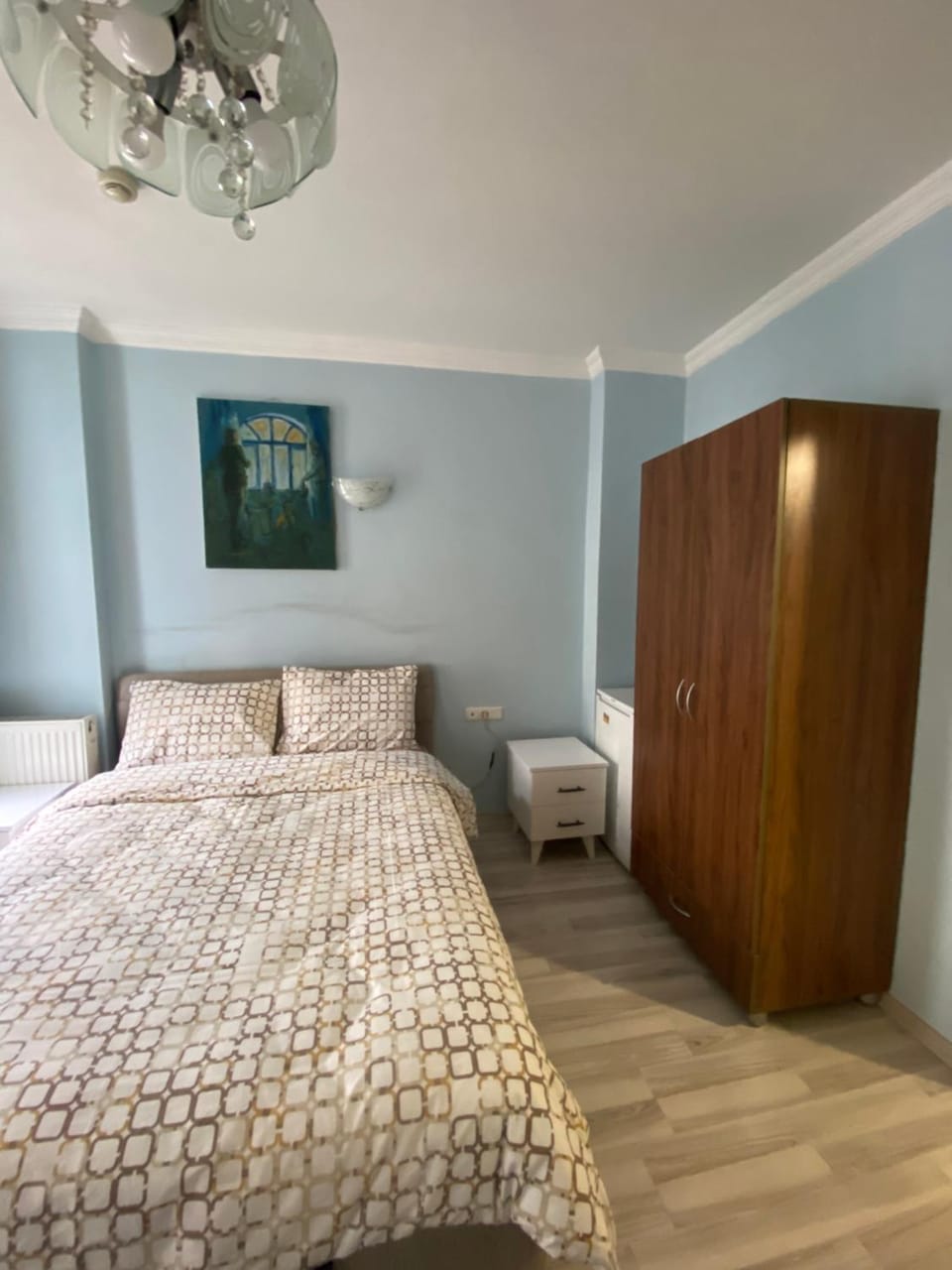 Bed, Photo of the whole room, Bedroom, wardrobe, Internal: Not applicable to any particular room