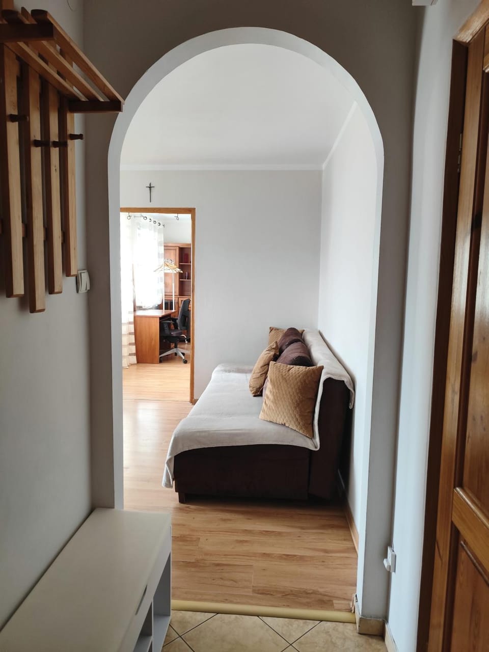 Bed, Living room