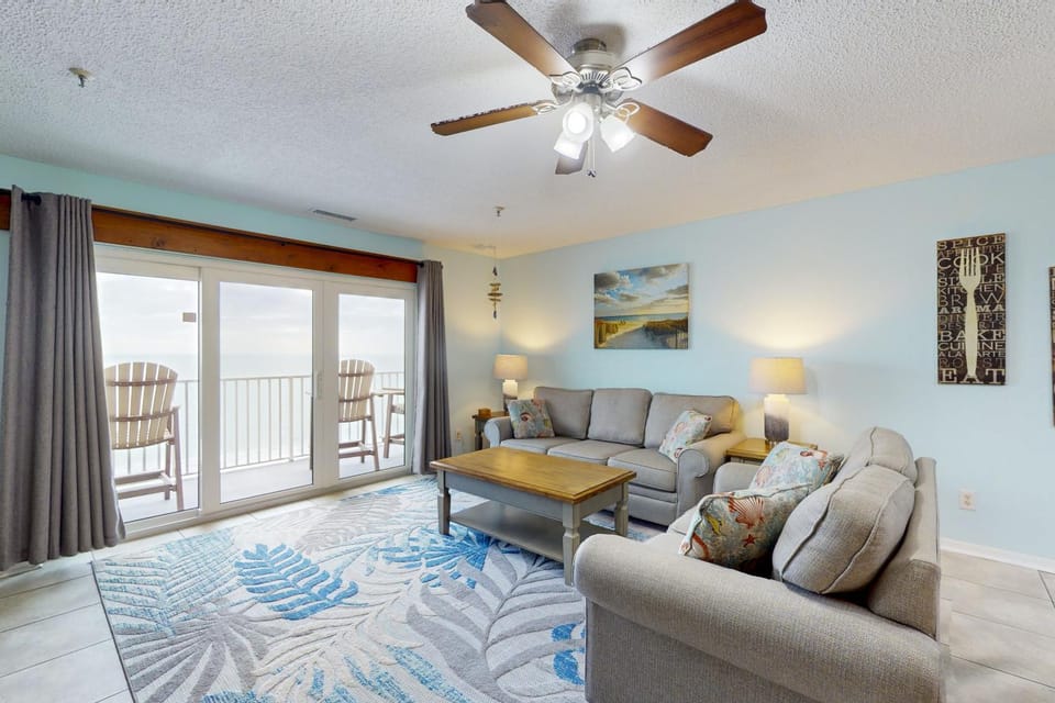 Sea Breeze 705 House in Madeira Beach