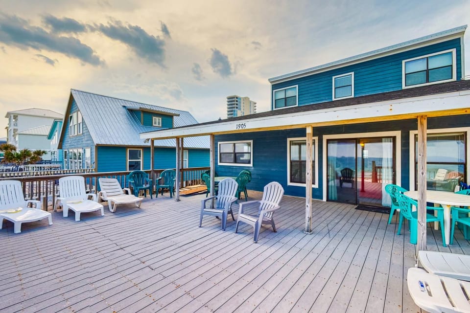Sandbox House in West Beach
