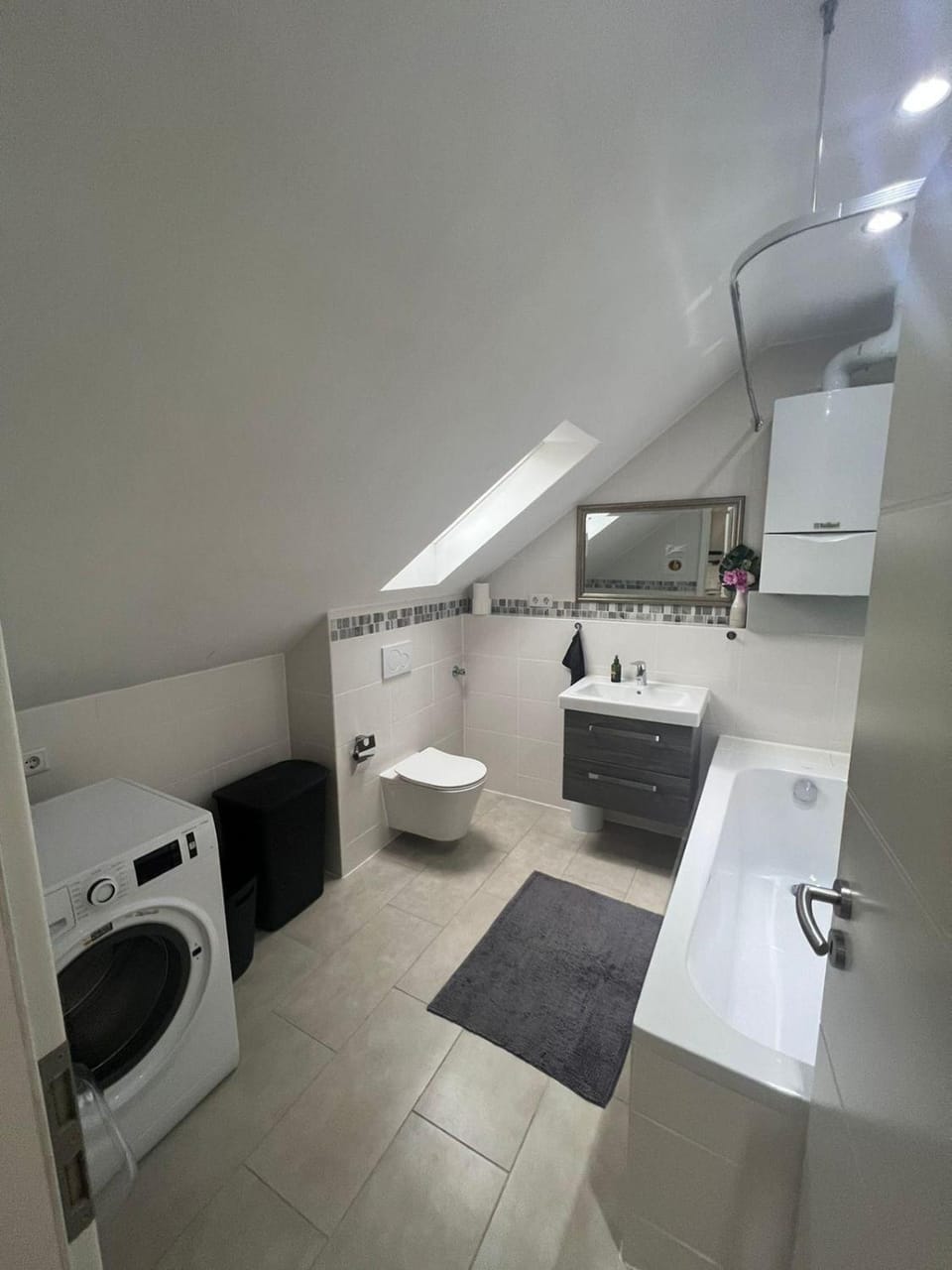 Bathroom, washing machine