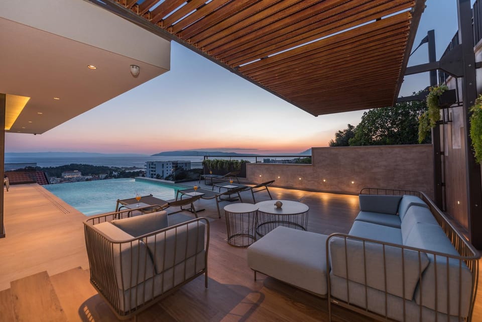 Natural landscape, Seating area, Swimming pool