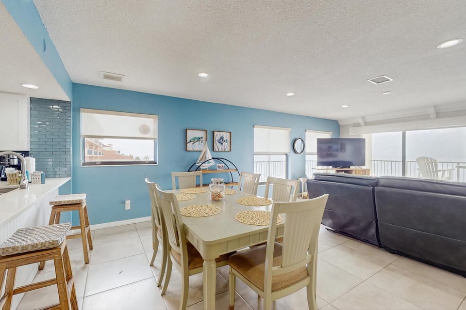 The Pointe 301 House in Indian Shores
