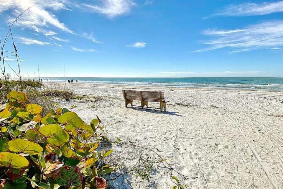 The Pointe 104 House in Indian Shores