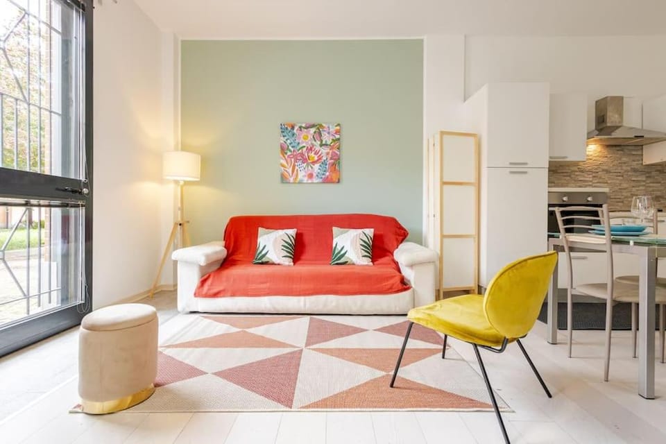 Urban House - Exclusive Park House Navigli Milan Center Apartment in Milan