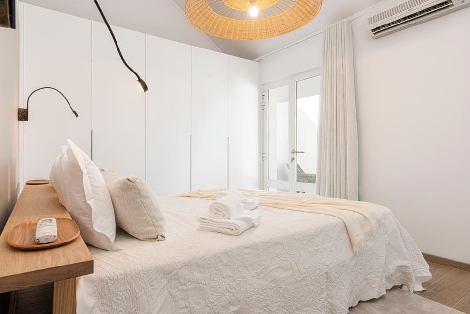 Bed, Bedroom, wardrobe