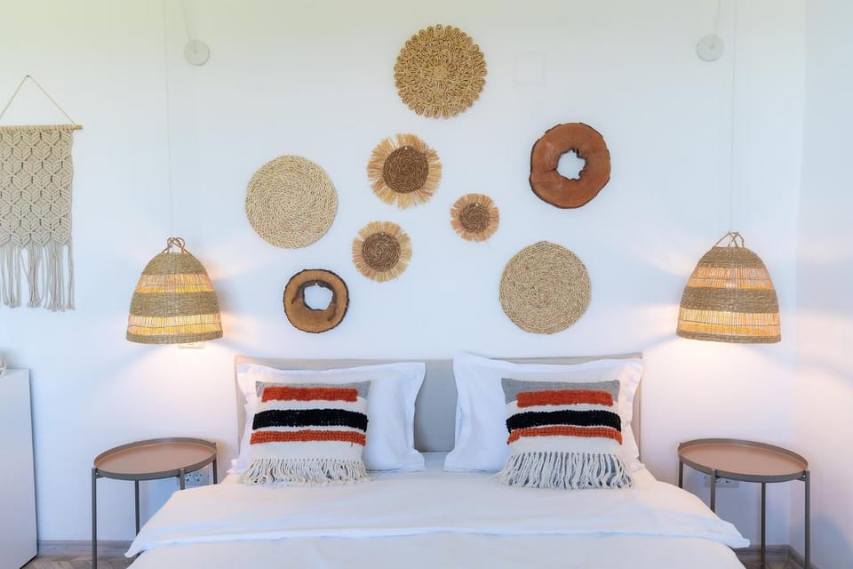 Bed, Decorative detail, Bedroom