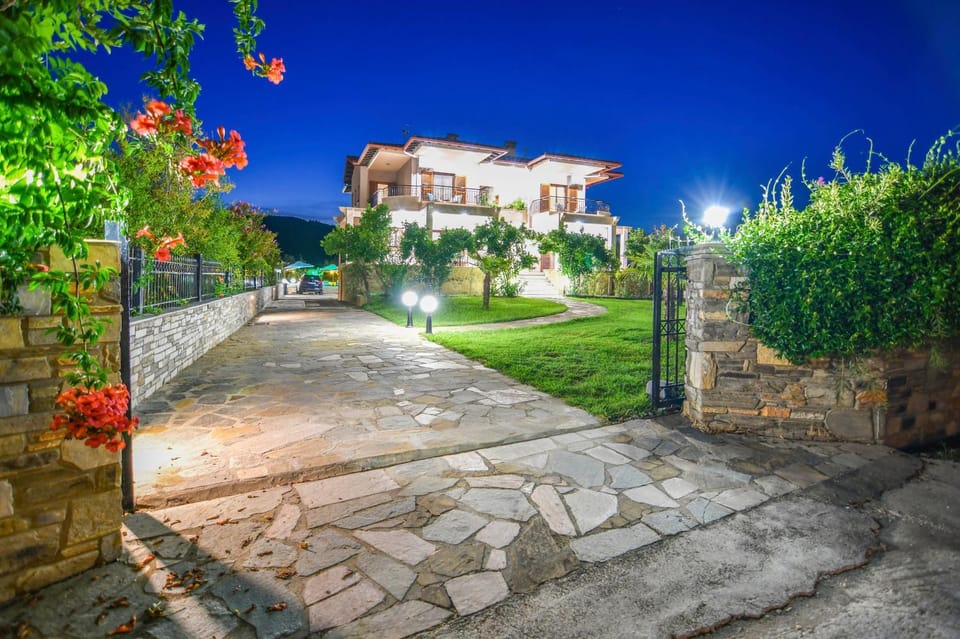 Property building, Garden