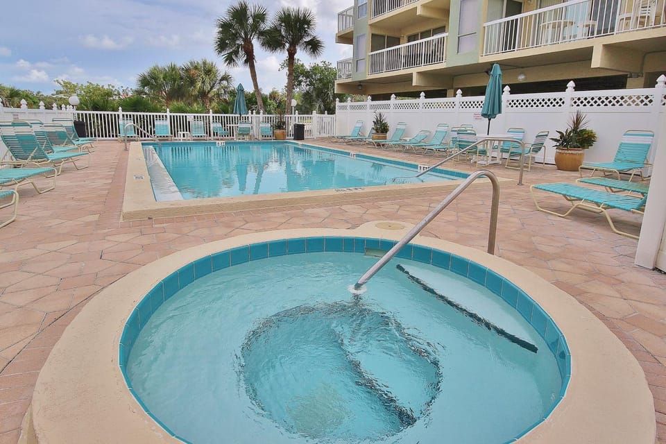 Water View 506 Apartment in Indian Shores