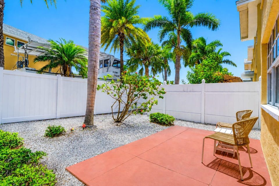 Barefoot Beach Resort F104 House in Indian Shores
