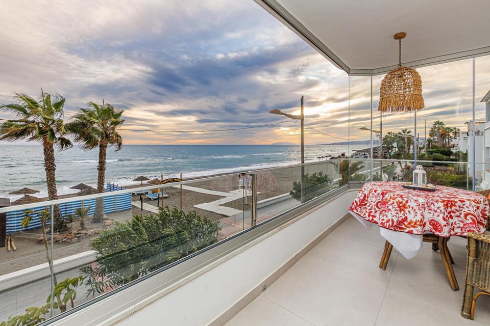 Property building, Day, Natural landscape, View (from property/room), Balcony/Terrace, Dining area, Beach, Sea view
