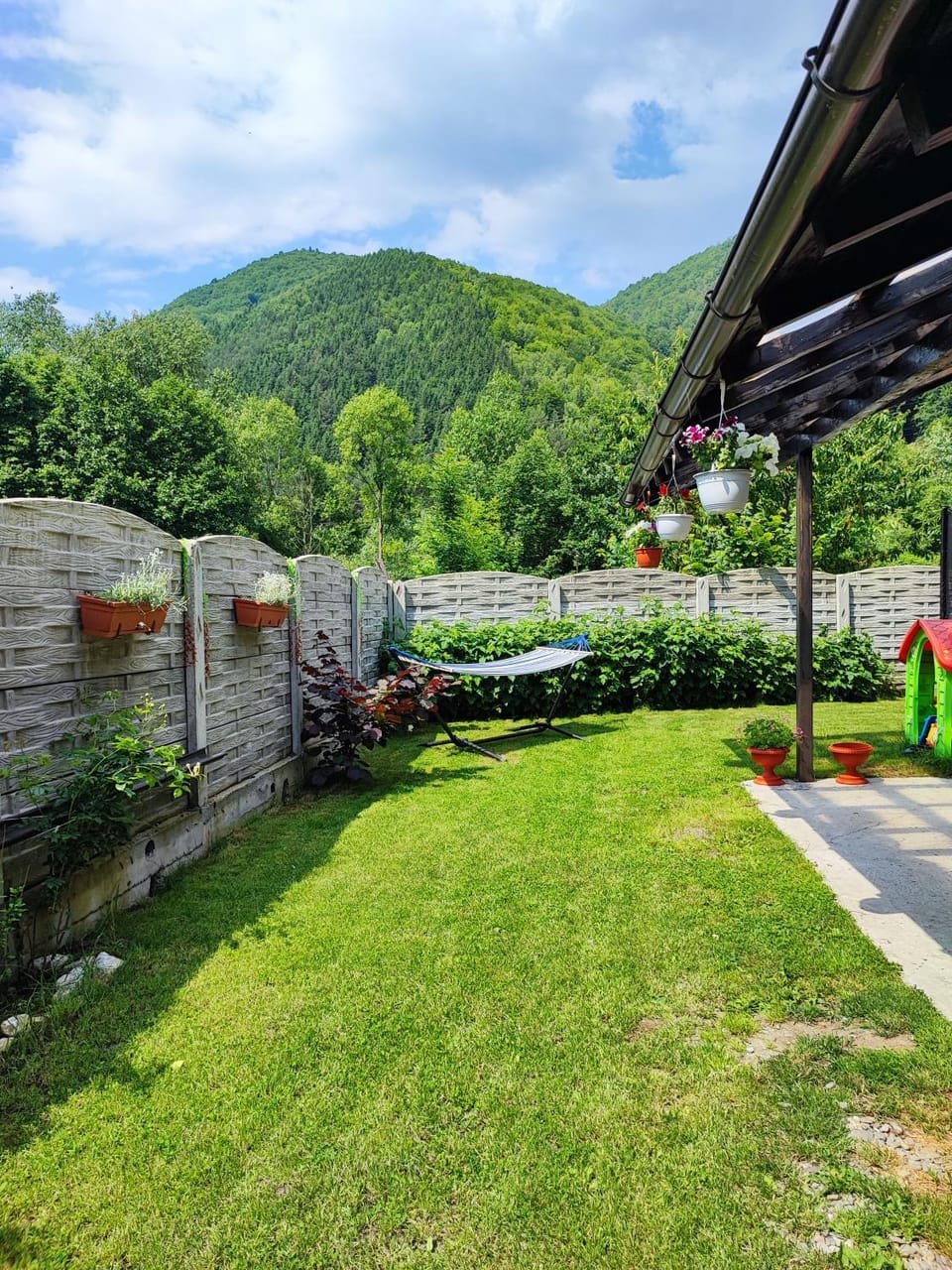 Casa de vacanta Estera Rucar Bed and Breakfast in Romania