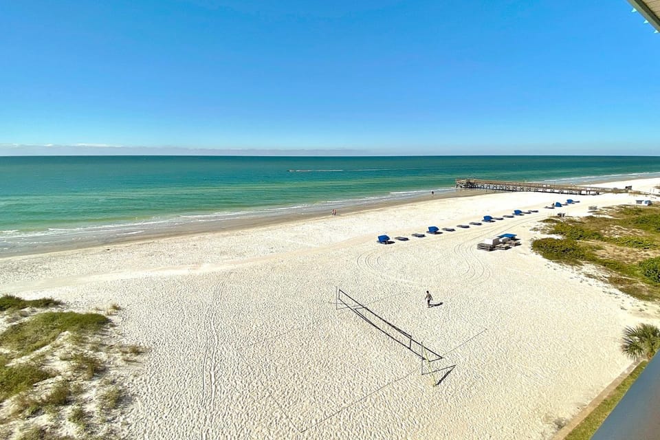 Beach Cottage 1508 House in Redington Shores