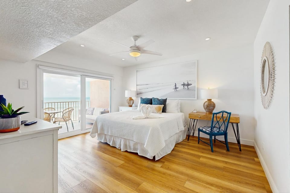 Beach Cottage 1508 House in Redington Shores