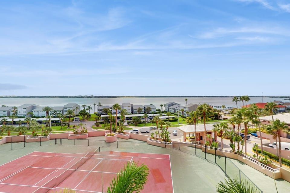Crescent Beach Club II 6F House in Sand Key
