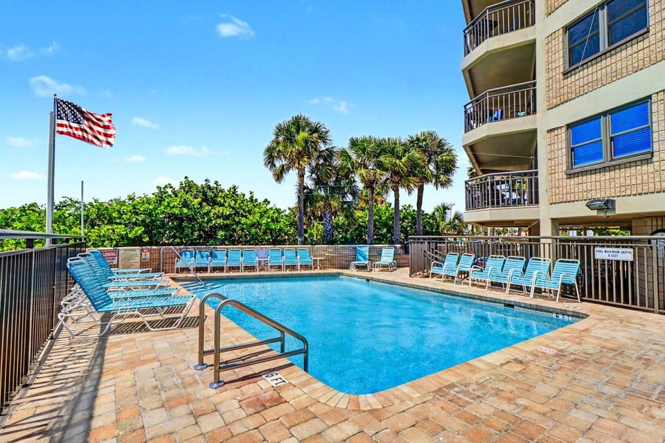Gulf Strand Resort 308 House in Saint Pete Beach