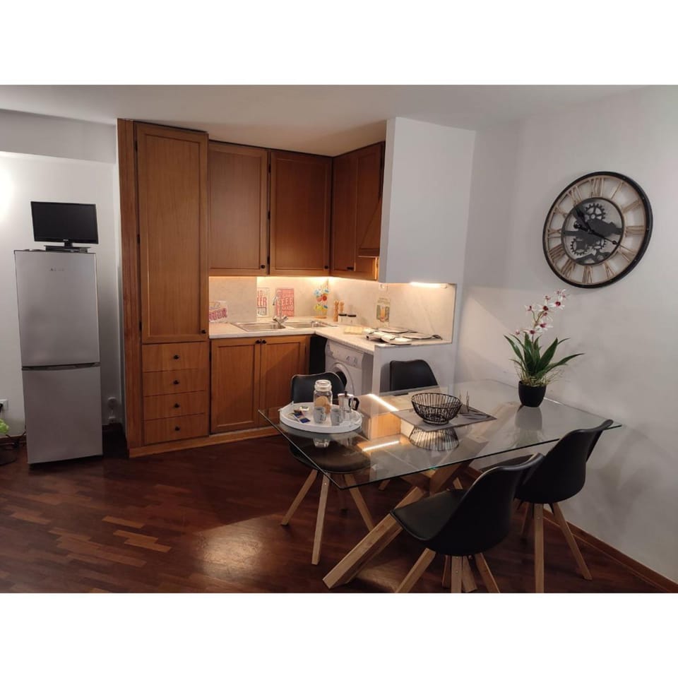 TV and multimedia, Kitchen or kitchenette, Dining area, kitchen