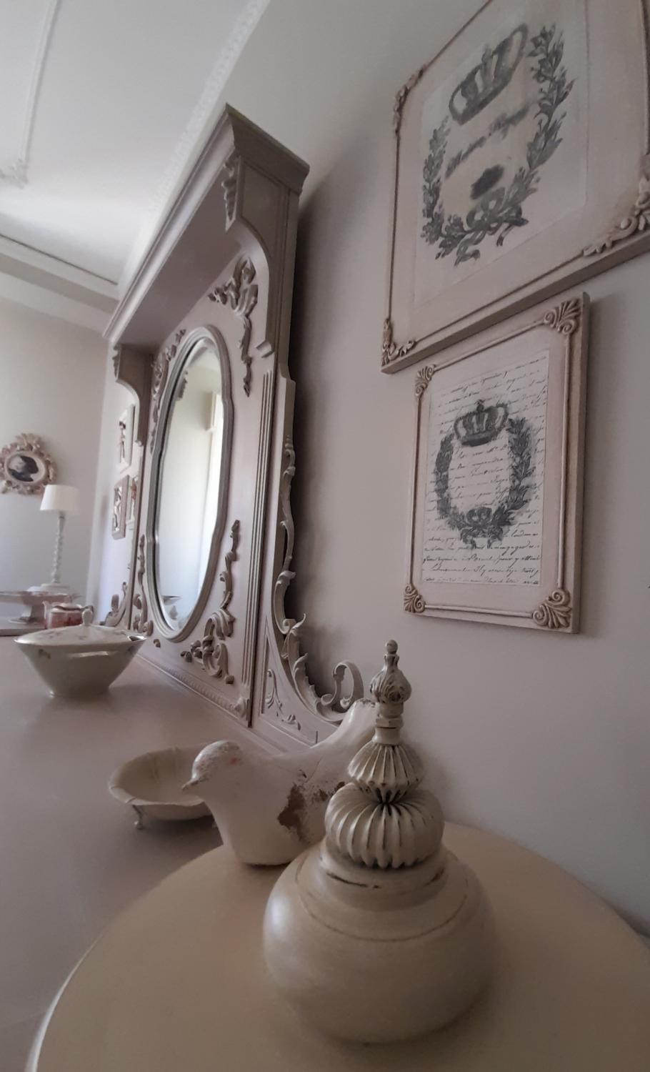 Living room, Decorative detail