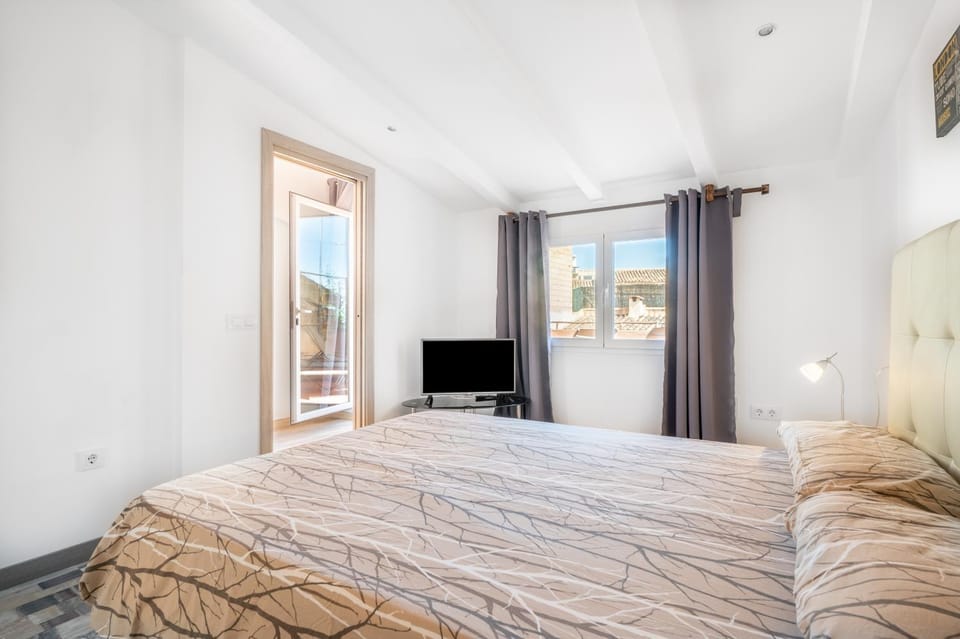 Living room, Bedroom