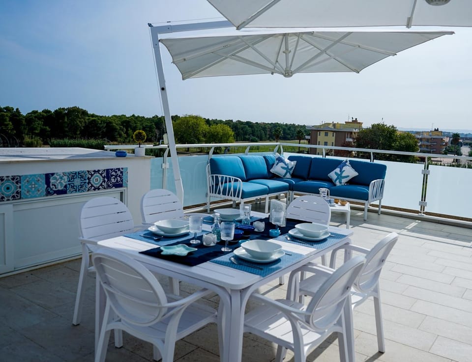 Natural landscape, View (from property/room), Balcony/Terrace