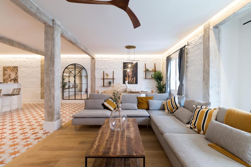Living room, Lounge or bar