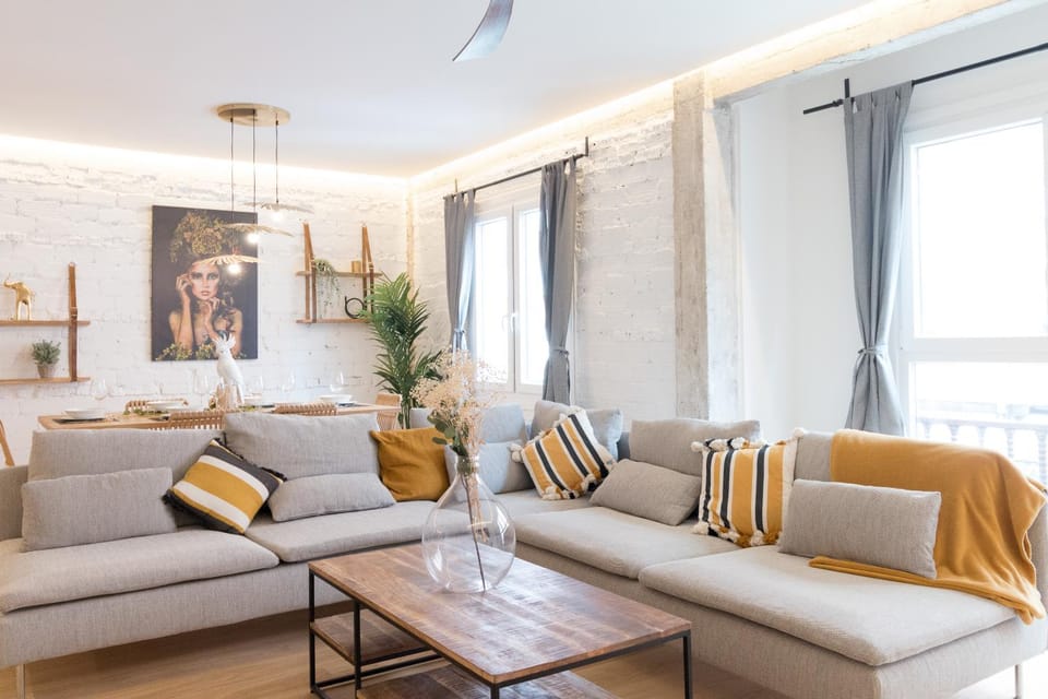 Lounge or bar, Seating area