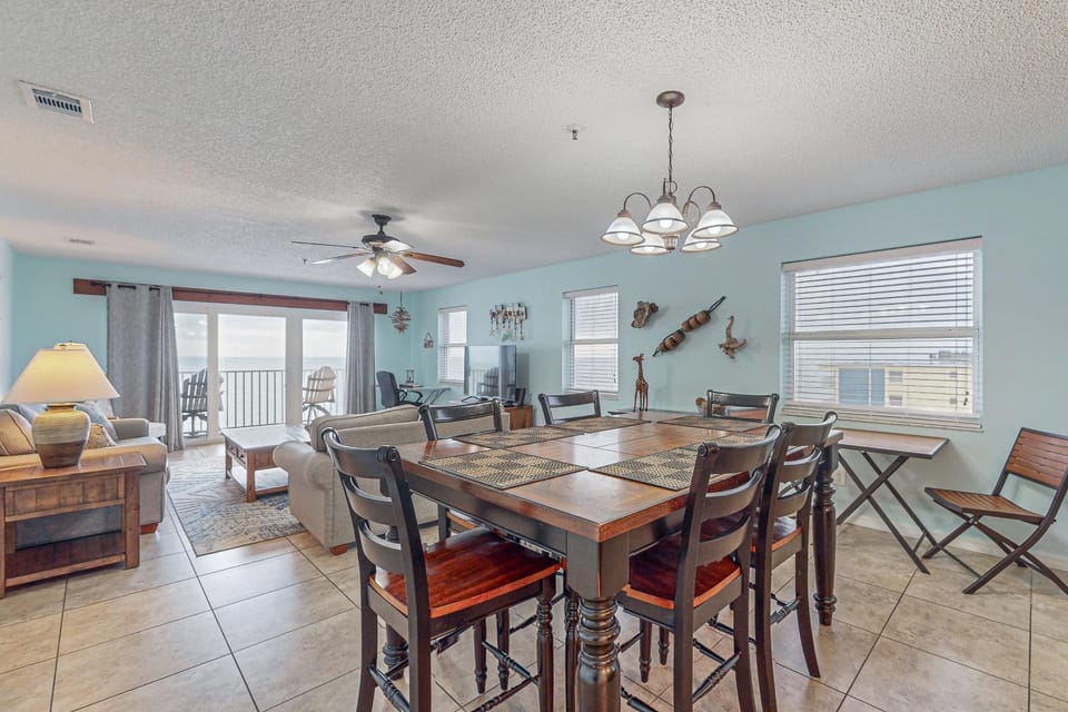Sea Breeze 608 House in Madeira Beach