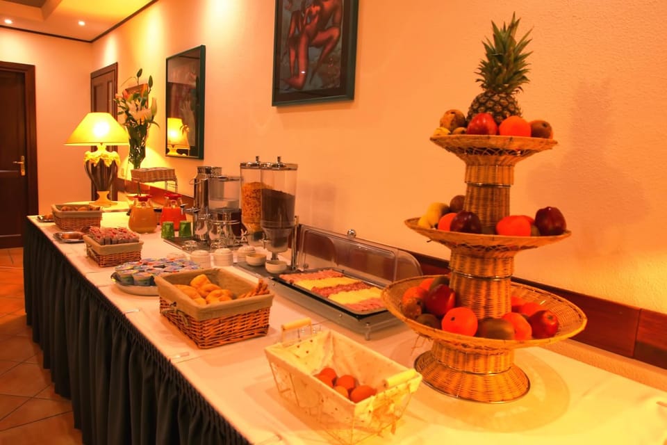 Communal lounge/ TV room, Lounge or bar, Area and facilities, Continental breakfast, Buffet breakfast, Italian breakfast, American breakfast, Drinks