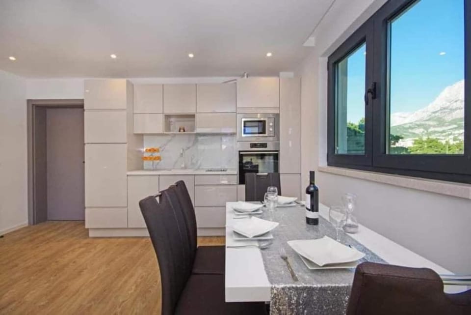 Apartment MAKARSKA with shared rooftop pool Apartment in Makarska