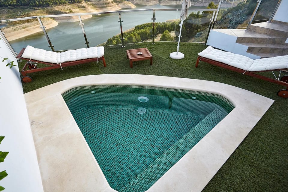 Pool view, Pool view, Swimming pool, sunbed